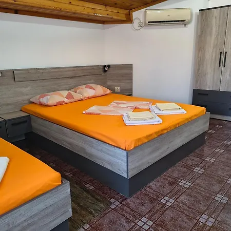 Coral Family Hotel